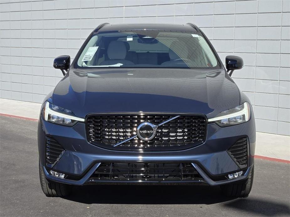 new 2025 Volvo XC60 car, priced at $44,785