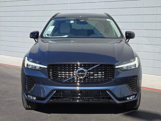 new 2025 Volvo XC60 car