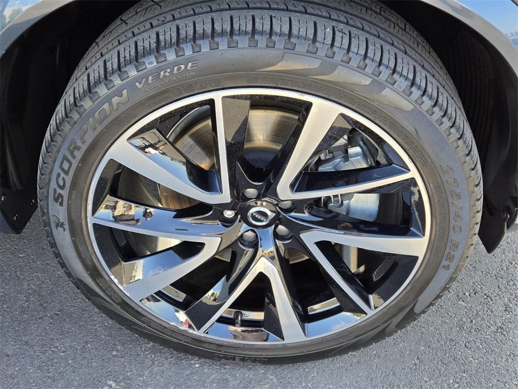 used 2021 Volvo XC90 Recharge Plug-In Hybrid car, priced at $37,984