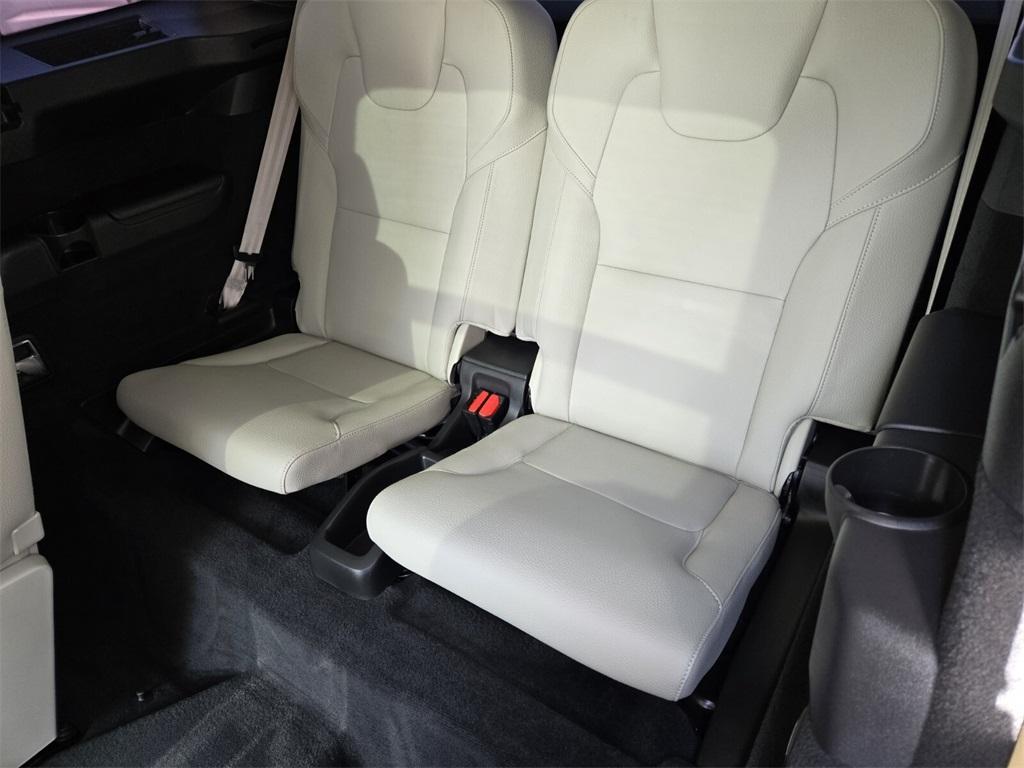 used 2021 Volvo XC90 Recharge Plug-In Hybrid car, priced at $37,984