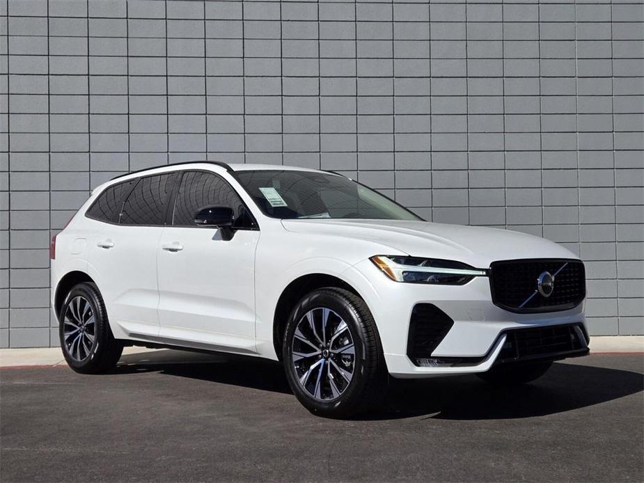 new 2025 Volvo XC60 car