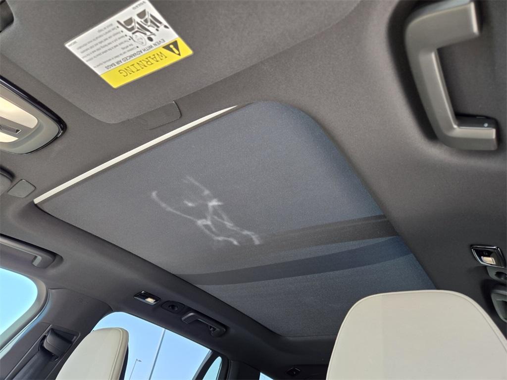 new 2025 Volvo XC90 car, priced at $64,006