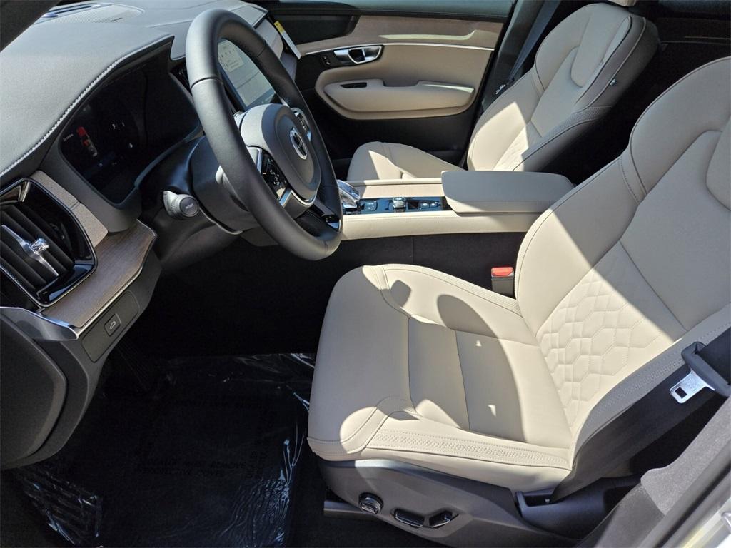 new 2025 Volvo XC90 car, priced at $64,006