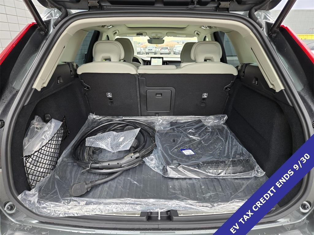 new 2026 Volvo XC60 car, priced at $82,707