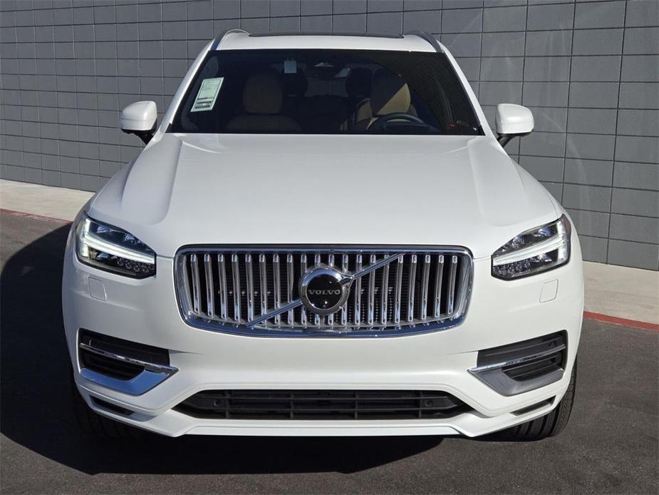 new 2025 Volvo XC90 Plug-In Hybrid car