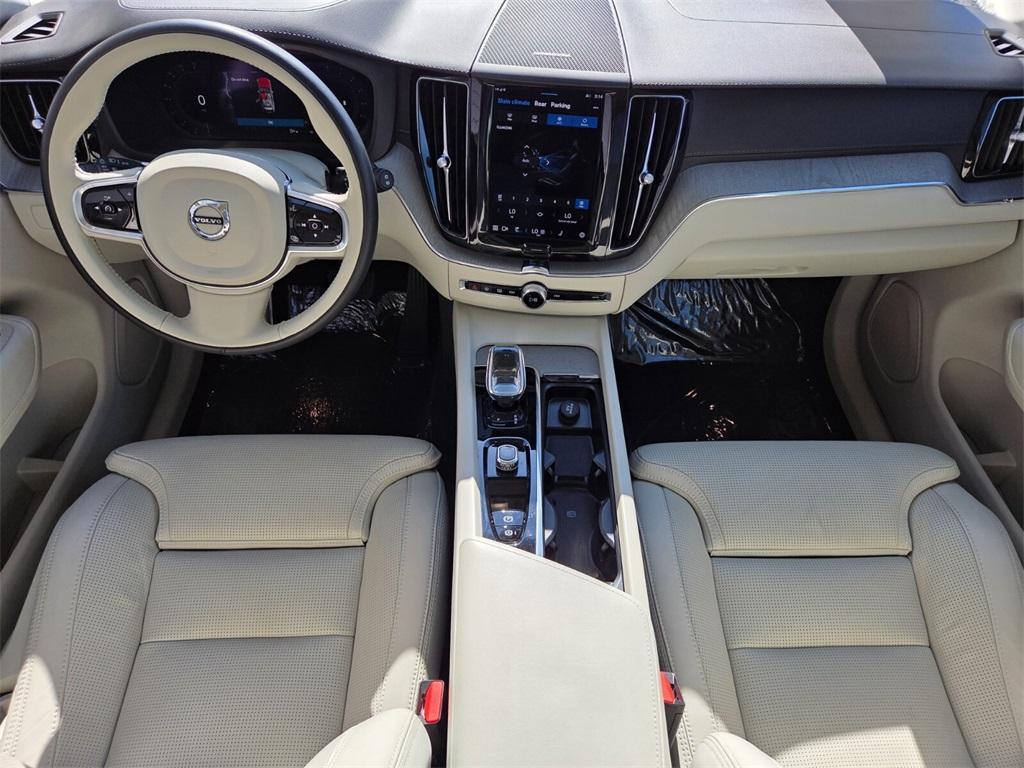 used 2023 Volvo XC60 car, priced at $40,884