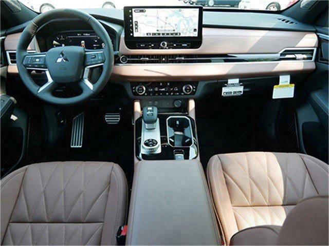 new 2025 Mitsubishi Outlander car, priced at $44,549