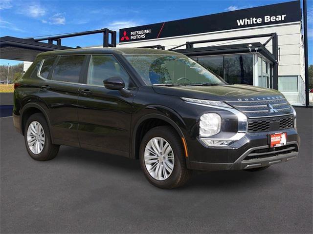 used 2024 Mitsubishi Outlander car, priced at $30,290