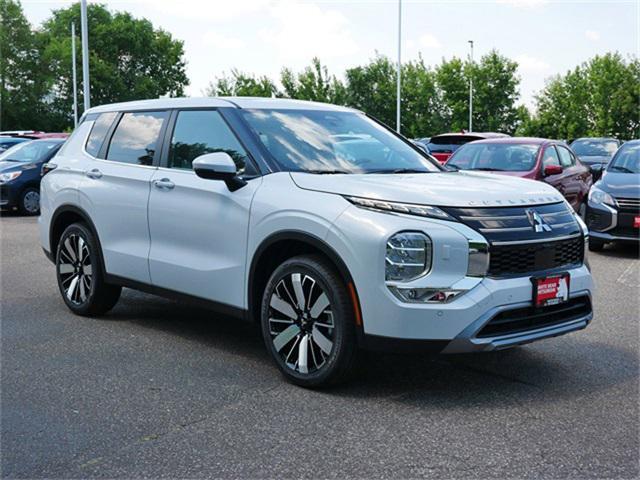 new 2025 Mitsubishi Outlander car, priced at $39,144