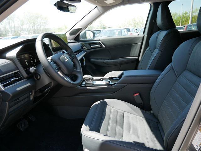 new 2025 Mitsubishi Outlander car, priced at $37,134