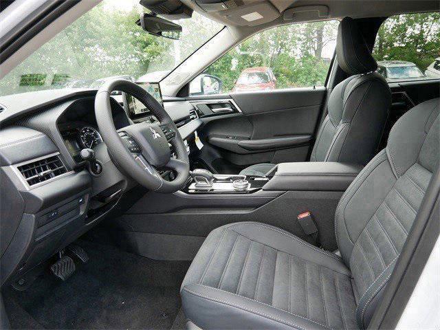 new 2025 Mitsubishi Outlander car, priced at $34,664