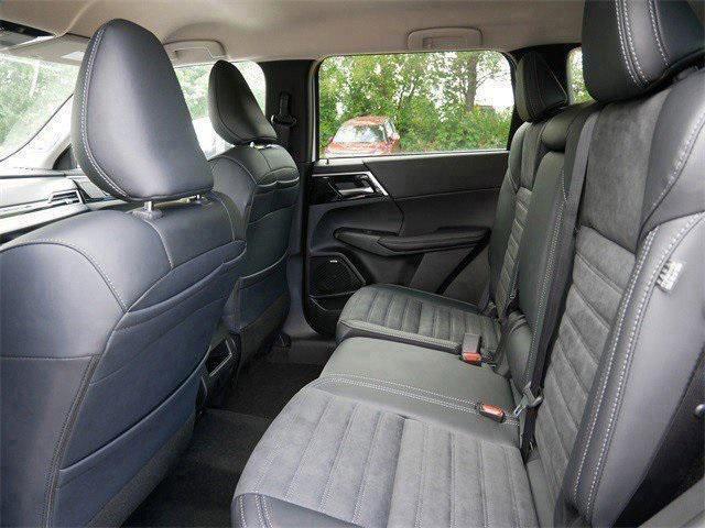 new 2025 Mitsubishi Outlander car, priced at $34,664