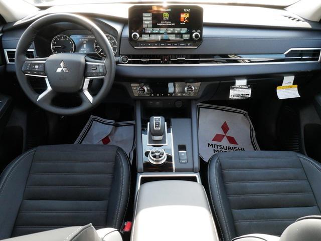 new 2024 Mitsubishi Outlander car, priced at $31,659