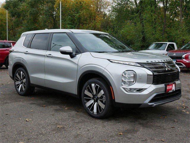 new 2025 Mitsubishi Outlander car, priced at $37,104