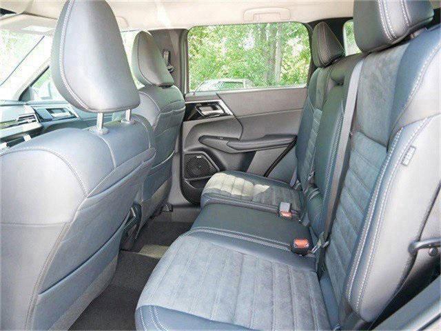 new 2025 Mitsubishi Outlander car, priced at $34,349