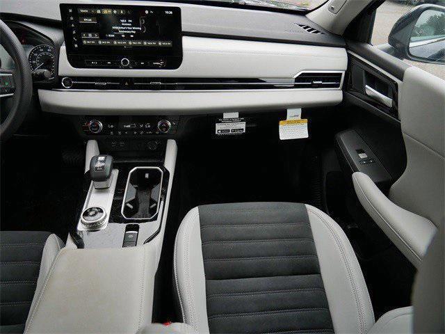 used 2025 Mitsubishi Outlander car, priced at $30,990