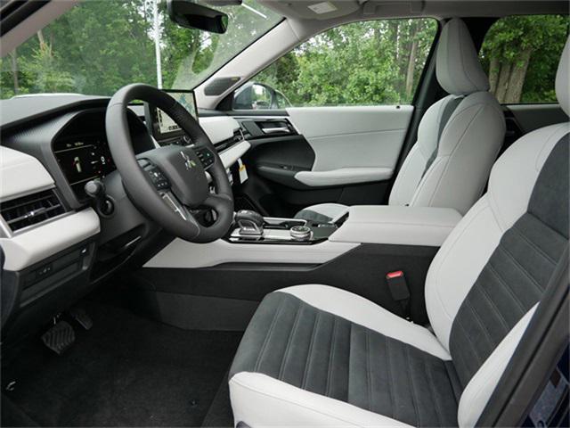 new 2025 Mitsubishi Outlander car, priced at $38,549