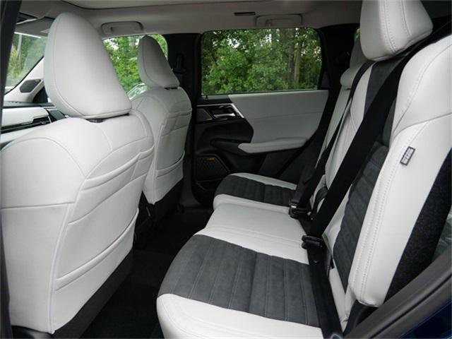 new 2025 Mitsubishi Outlander car, priced at $38,549