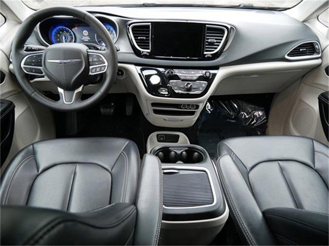 used 2023 Chrysler Pacifica car, priced at $23,696