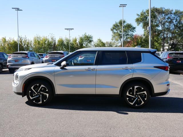 used 2024 Mitsubishi Outlander car, priced at $29,596