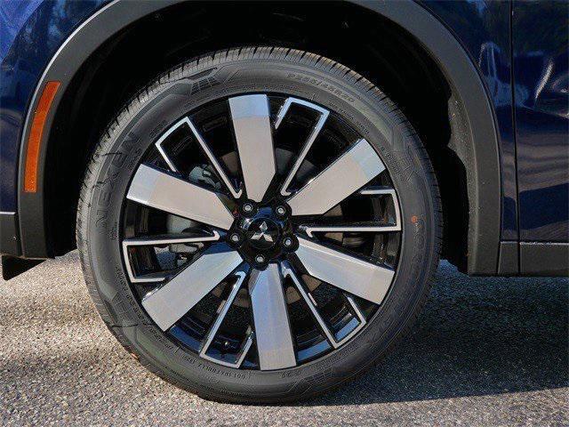new 2025 Mitsubishi Outlander car, priced at $37,119