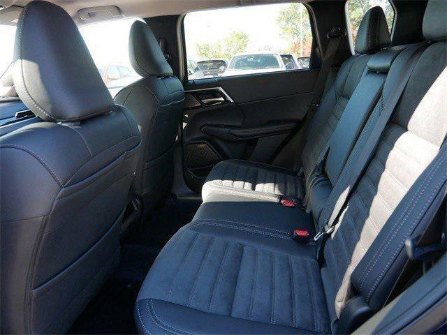 new 2025 Mitsubishi Outlander car, priced at $37,119