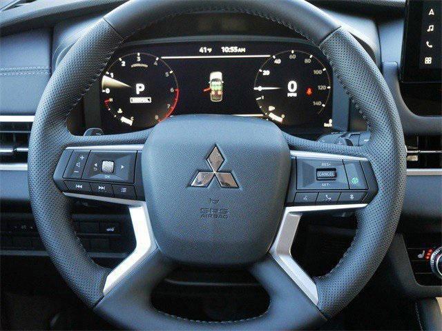 new 2025 Mitsubishi Outlander car, priced at $37,699