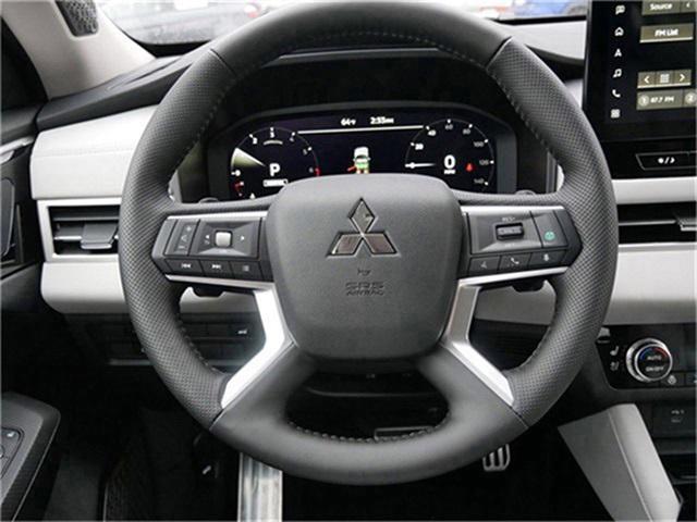 new 2025 Mitsubishi Outlander car, priced at $42,884