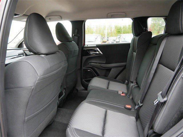 new 2025 Mitsubishi Outlander car, priced at $31,904