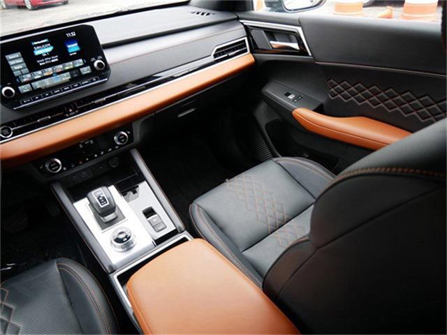 used 2024 Mitsubishi Outlander car, priced at $31,090