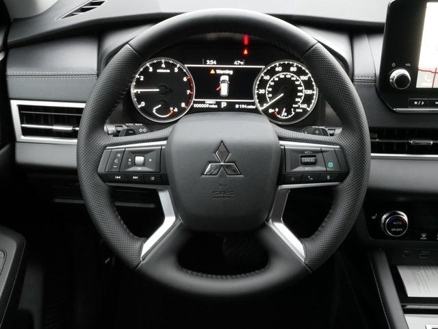 new 2024 Mitsubishi Outlander car, priced at $31,214