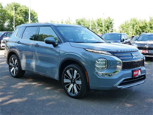 new 2025 Mitsubishi Outlander car, priced at $44,349