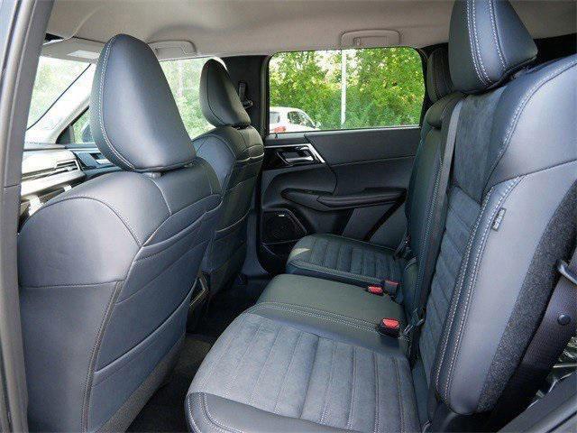 new 2025 Mitsubishi Outlander car, priced at $34,399