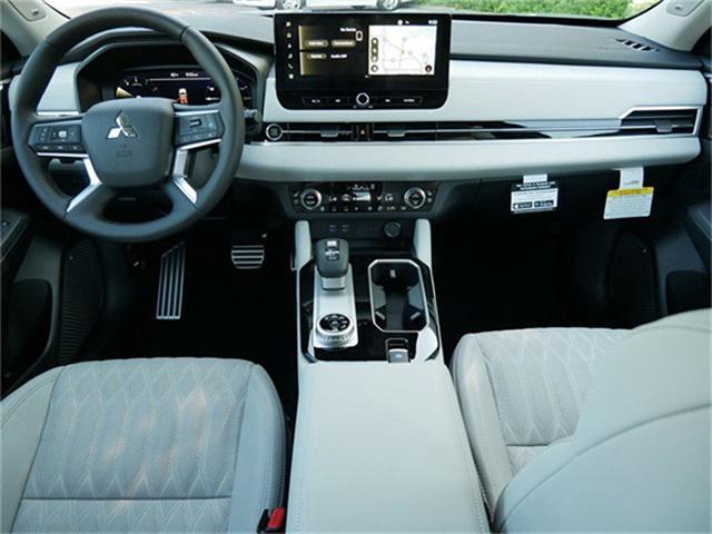 new 2025 Mitsubishi Outlander car, priced at $40,899