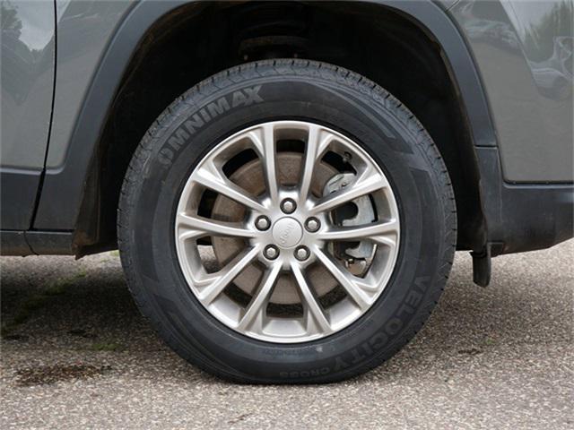 used 2021 Jeep Cherokee car, priced at $20,996