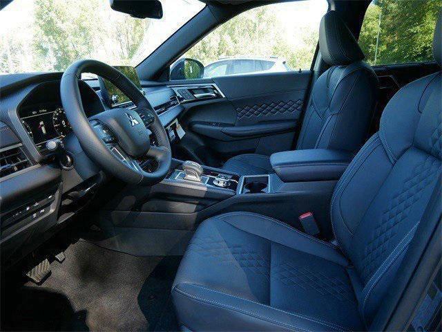 new 2025 Mitsubishi Outlander PHEV car, priced at $44,519