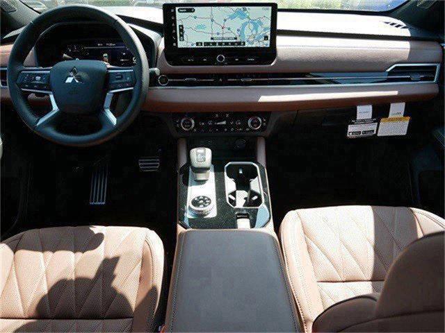 new 2025 Mitsubishi Outlander car, priced at $41,174
