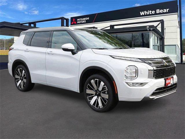 new 2025 Mitsubishi Outlander car, priced at $42,624