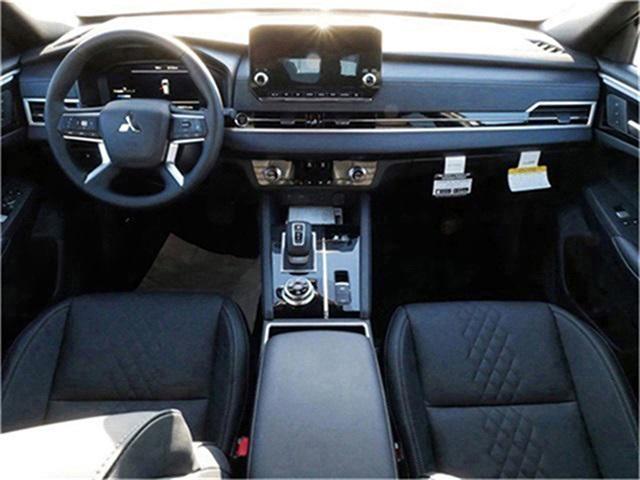 new 2025 Mitsubishi Outlander PHEV car, priced at $46,354