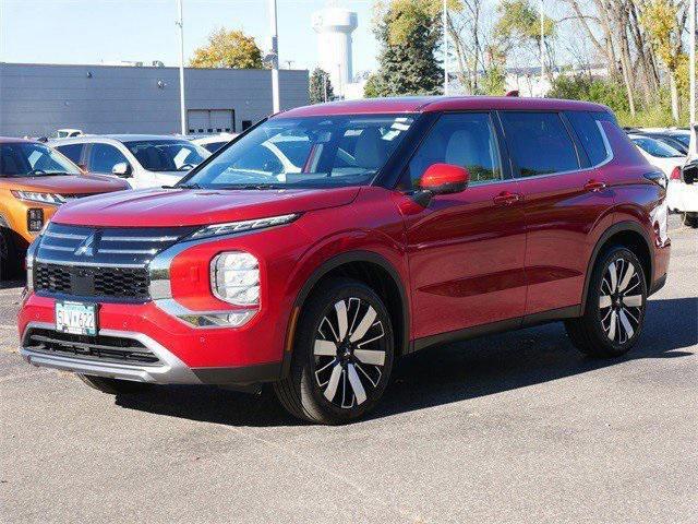 used 2025 Mitsubishi Outlander car, priced at $31,890