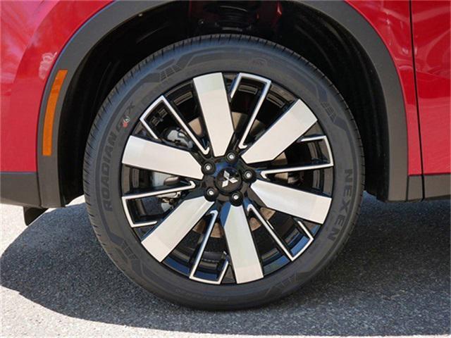 new 2025 Mitsubishi Outlander car, priced at $37,729