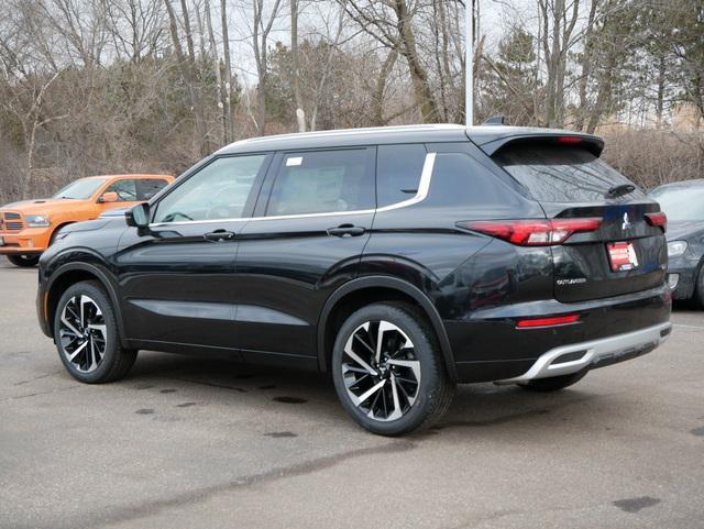 new 2024 Mitsubishi Outlander car, priced at $33,224