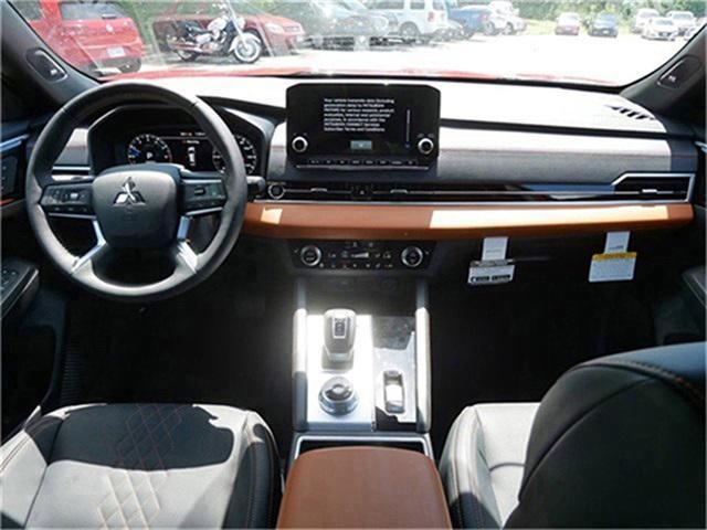 used 2024 Mitsubishi Outlander car, priced at $33,470