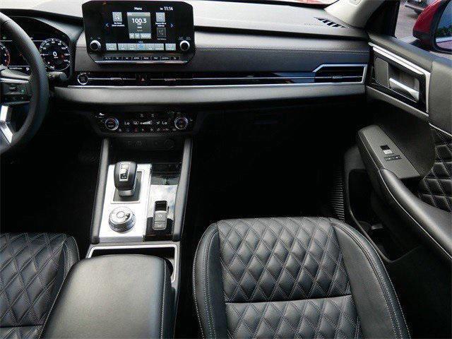 used 2024 Mitsubishi Outlander car, priced at $30,890