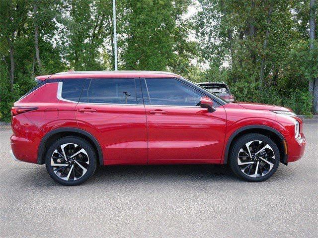 used 2024 Mitsubishi Outlander car, priced at $30,890