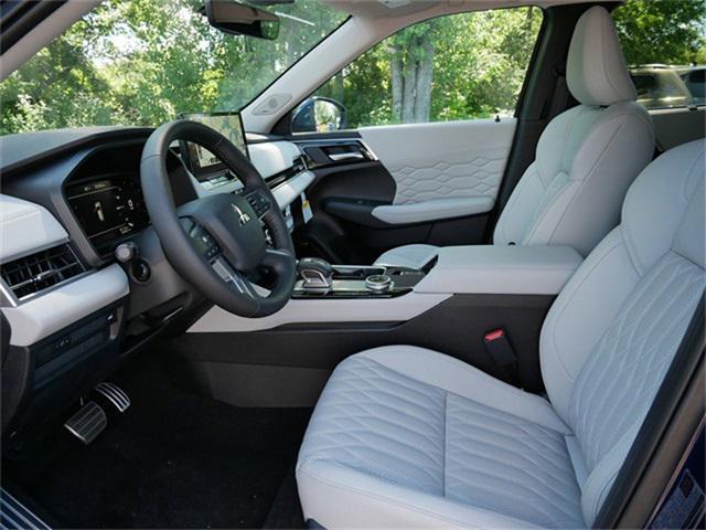 new 2025 Mitsubishi Outlander car, priced at $40,129