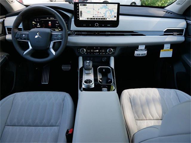 new 2025 Mitsubishi Outlander car, priced at $40,129