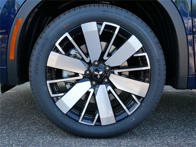 new 2025 Mitsubishi Outlander car, priced at $40,129