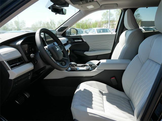 new 2025 Mitsubishi Outlander car, priced at $42,384