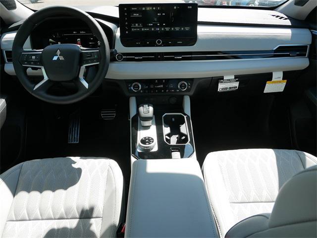 new 2025 Mitsubishi Outlander car, priced at $42,384